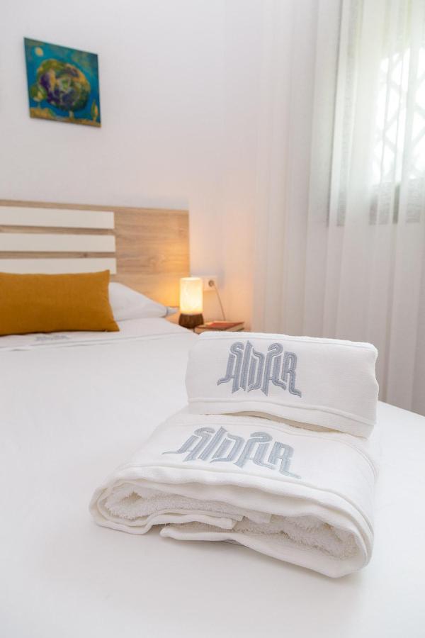 Villa Aldar El Albir Bagian luar foto