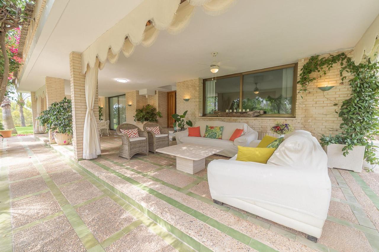 Villa Aldar El Albir Bagian luar foto